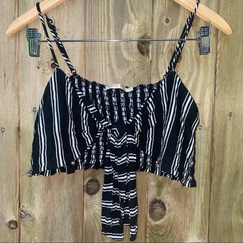 Front tie up striped crop top